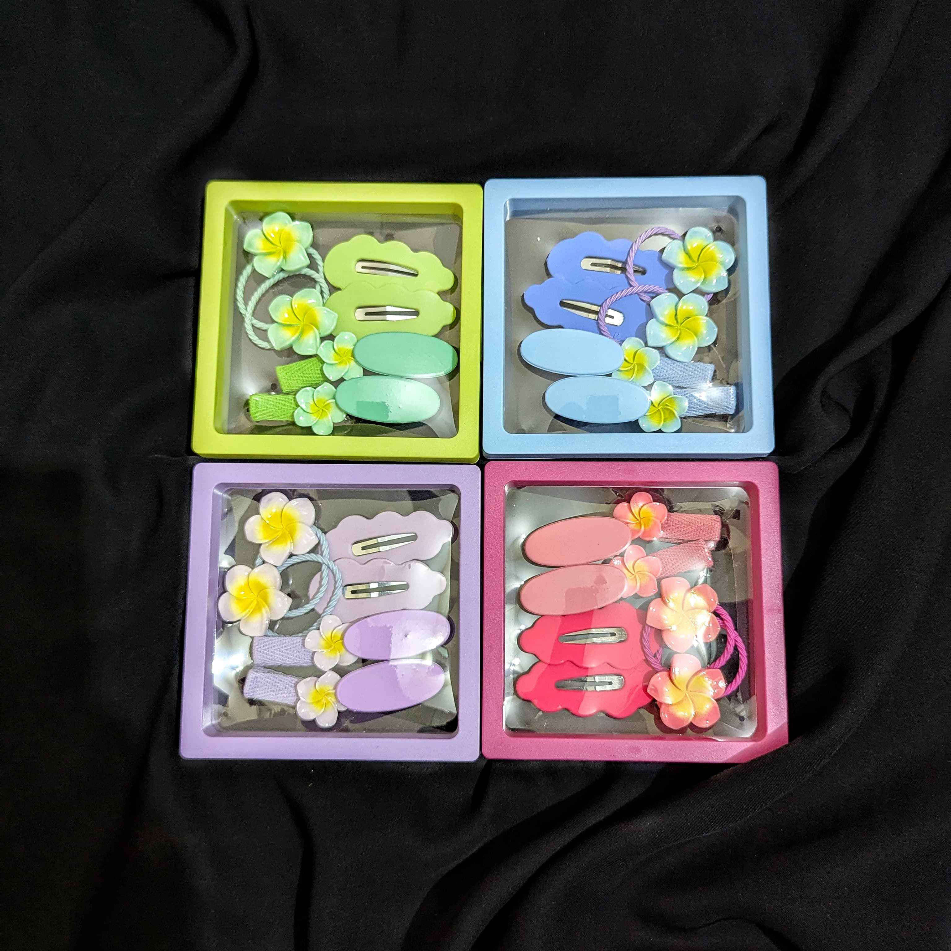 4 Clolors, 4 piece Only! Best gift for little Princess on EID, Beautiful and high quality hair accessories with high quality box