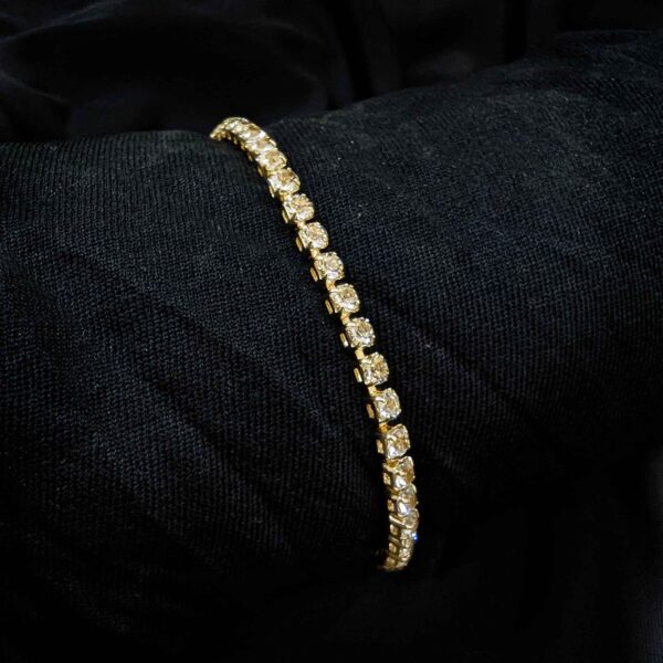 Luxury Stones Design Gold Bracelet for pretty girls and women