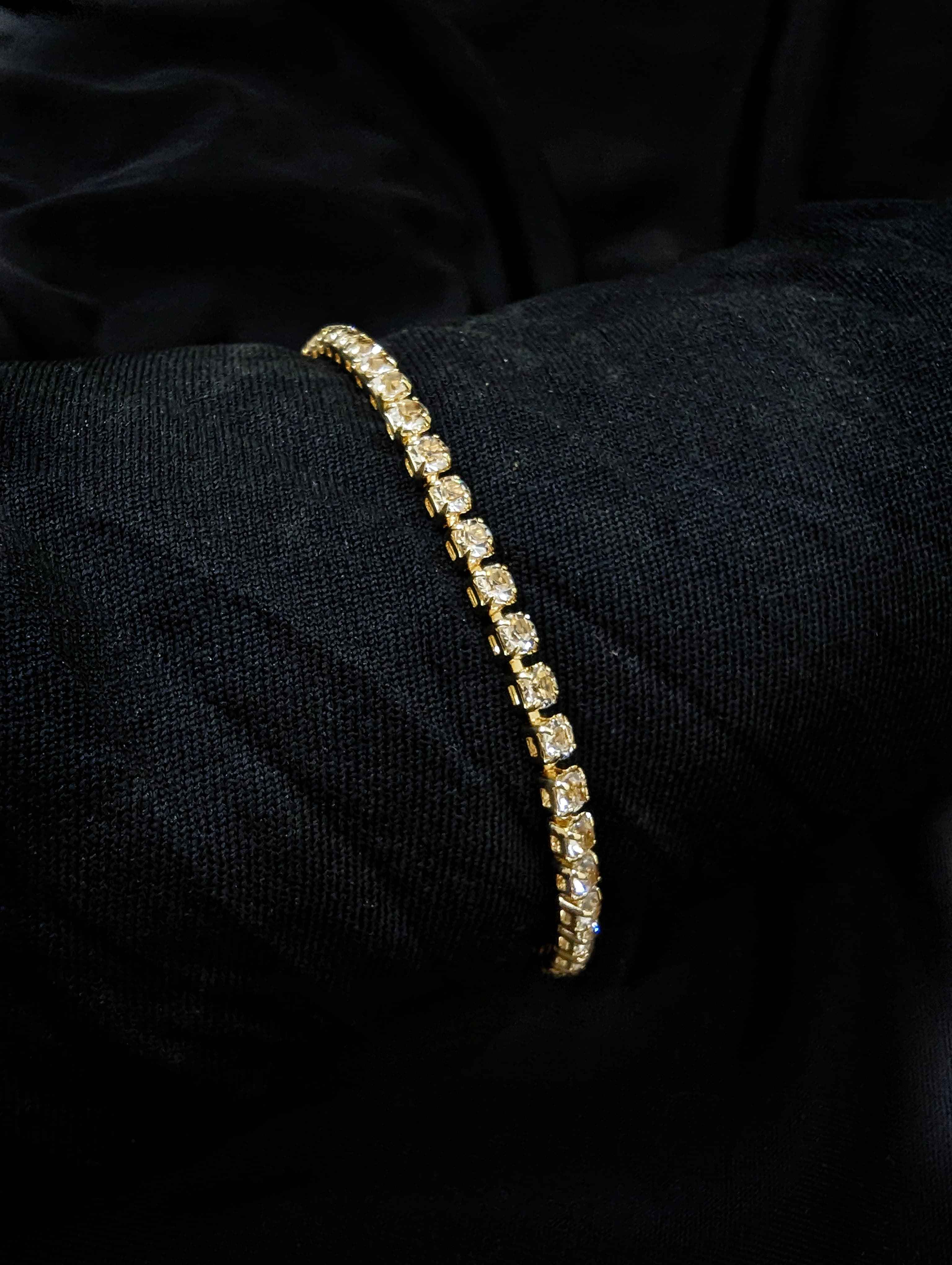 Luxury Stones Design Gold Bracelet for pretty girls and women