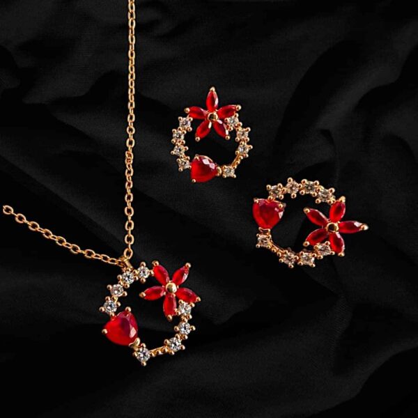 Zircoon Flower Design Gold Jewelry Set