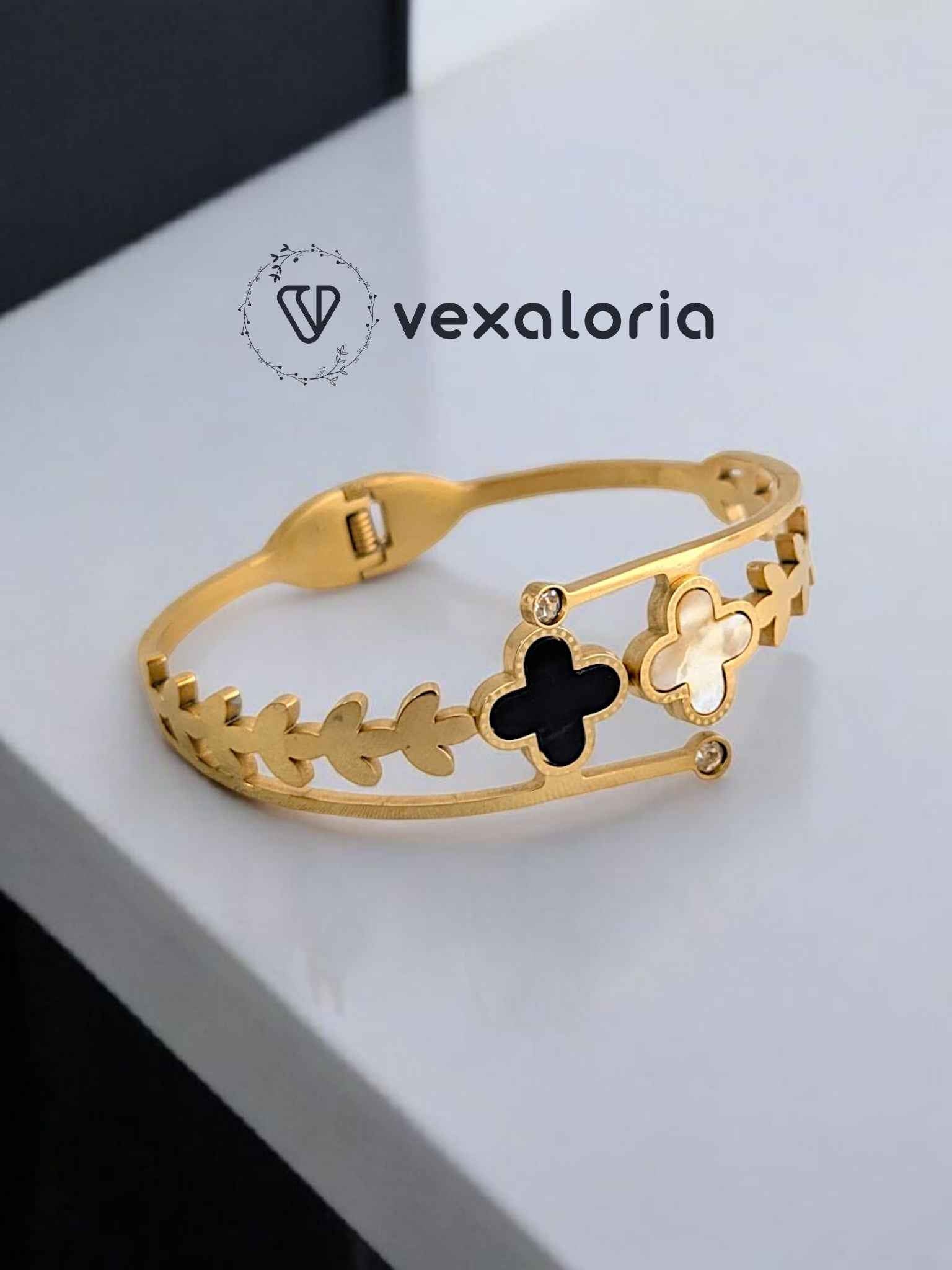 PXL_20250520_065629701-Photoroom Black and White Stainless Steel Clover Lux