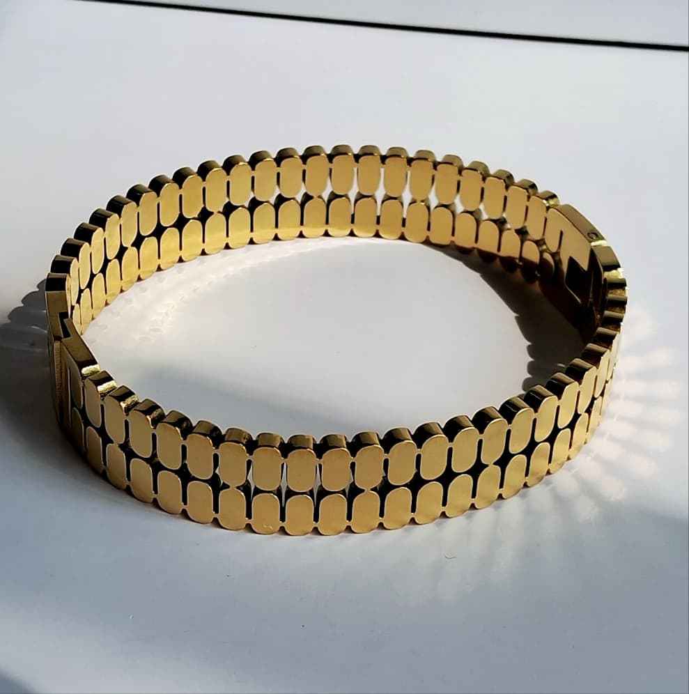 f5b2c44d-ff4a-4b78-9cd7-af235c62afa5 Elvaris